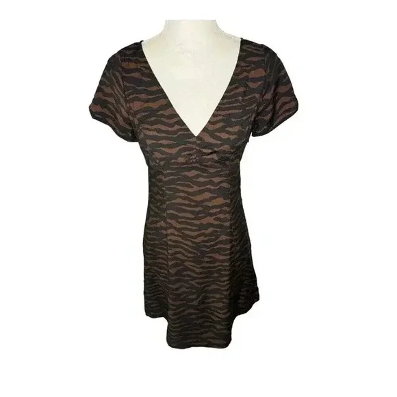 NEW Madewell Size 2 V-Neck Mini Dress in Abstract‎ Animal Print NWT - Picture 2 of 8